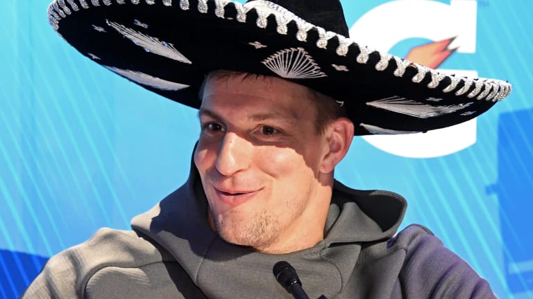 Podcast: Gronk to WWE? Yes, please!